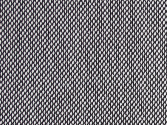 Image 1 of Moroso Sessel – Ein Spaziergang in gerader Linie, Design von Alfredo Haberli