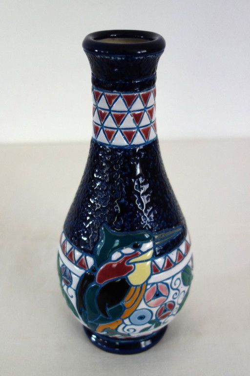 Art-Deco-Keramikvase mit Vogeldekor von Amphora, 1920