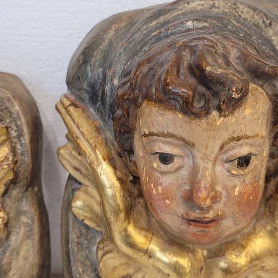 Image 1 of Paire de chérubins en haut-relief, bois polychrome, XVIIIe siècle - Espagne