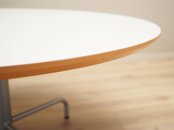 Image 1 of Table ronde, Design danois, 1990S, Production : Danemark