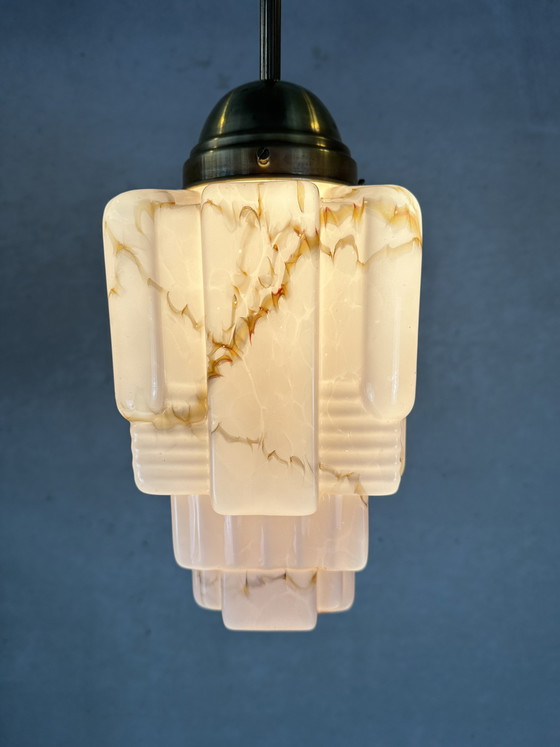 Image 1 of Grattacielo Art Déco - rosa opalino marmorizzato e ottone