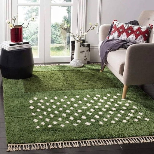 Prachtig handgemaakt olijfgroen vloerkleed van 200 cm x 300 cm.