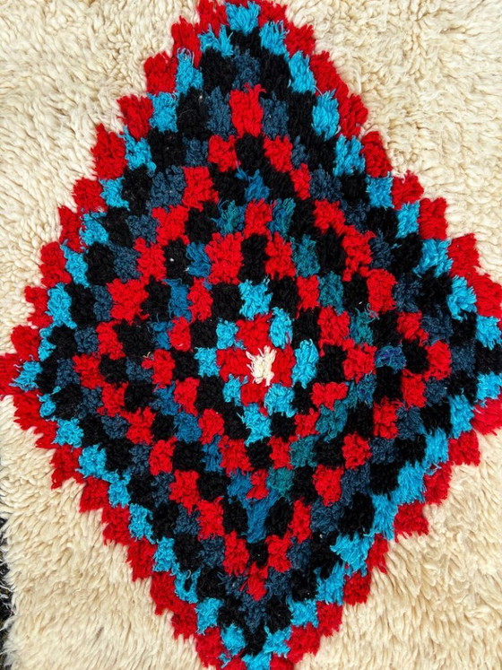 Image 1 of Vintage Beni Ouarain tapijt 90x190 cm | Marokkaans wollen tapijt | Crème Berber tapijt met kleurrijke ruiten