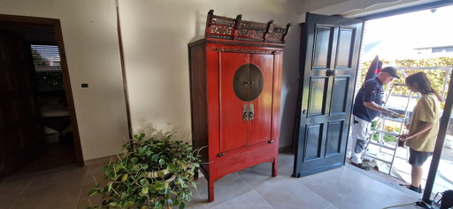 Antique Chinese bridal cabinet - Unique specimen