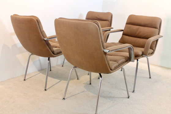 Ensemble de Fauteuils de Direction Artifort Channel par Geoffrey Harcourt, Aluminium, Cuir (photo 10 sur 12)