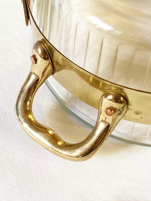 Plat de service en cuivre et laiton, M. Delalande, Villedieu, France