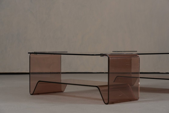 Image 1 of Table basse vintage Michel Dumas en plexiglas et verre pour Roche Bobois, années 1970