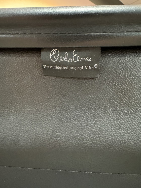 Image 1 of Vitra EA219 Softpad Bürostuhl in sehr sauberem Zustand | 5 Jahre Garantie