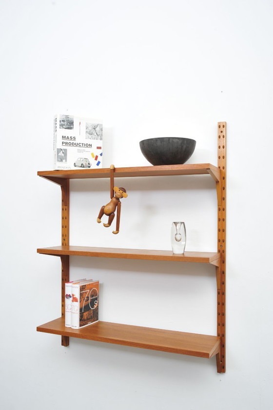 Image 1 of Étagère murale "Royal System" en teck de Poul Cadovius pour CADO (années 1950)