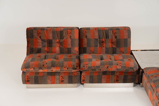 Image 1 of Giovanni Offredi pour Saporiti - Ensemble canapé modulaire en velours avec table basse, Italie 1970