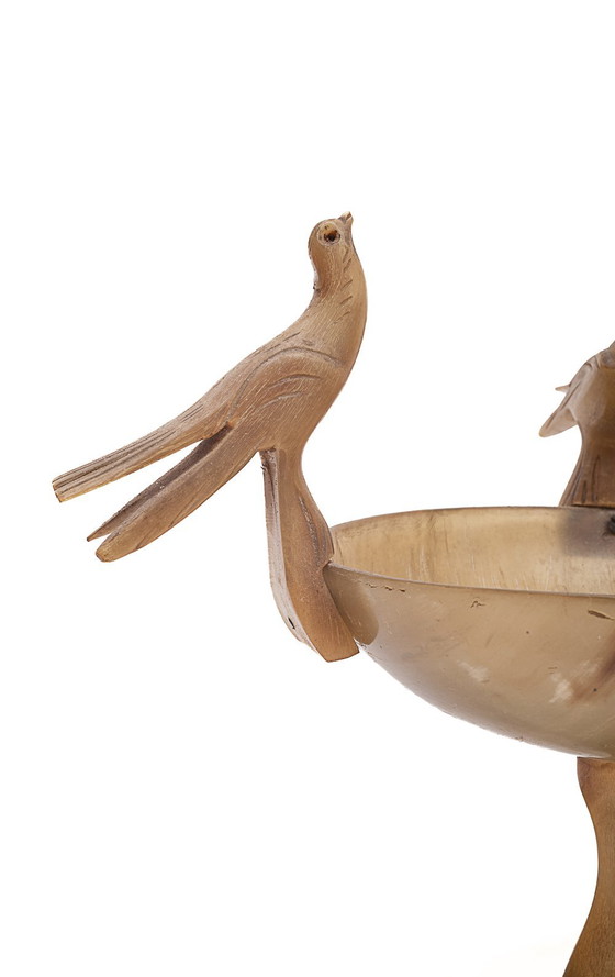 Image 1 of Piccola tazza in corno intagliato