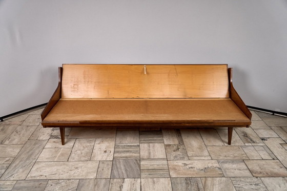 Image 1 of Vintage bank van Interiér Praha, jaren 60, Tsjechoslowakije