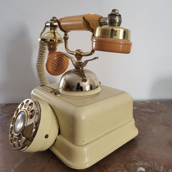 Image 1 of Teléfono de disco antiguo PTT