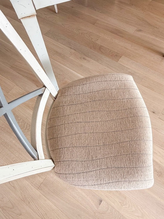 Image 1 of Handkerchief table with 4 leaves and 4 chairs