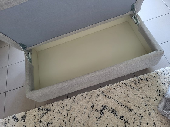 Image 1 of Slaapbank en bijpassende poef DIENNE