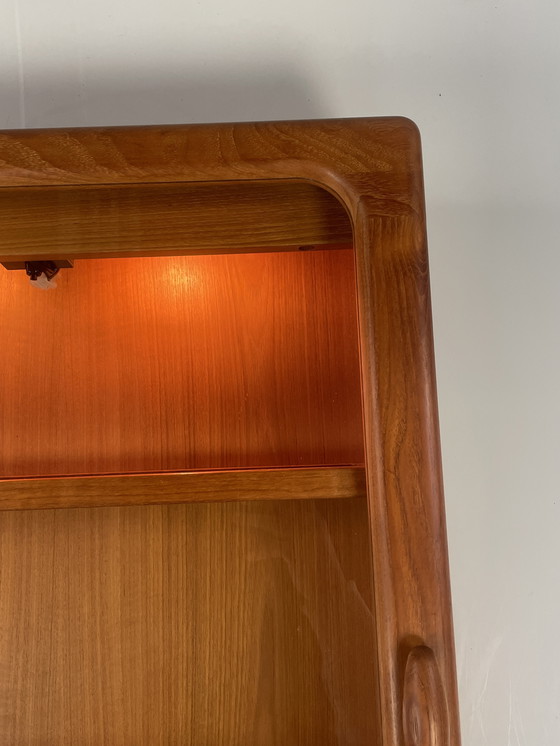 Image 1 of Vetrina danese di metà secolo con illuminazione, Dyrlund, anni '80