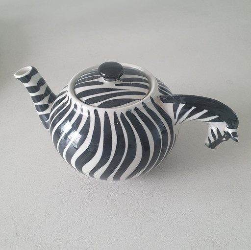 Design theepot. Art Design