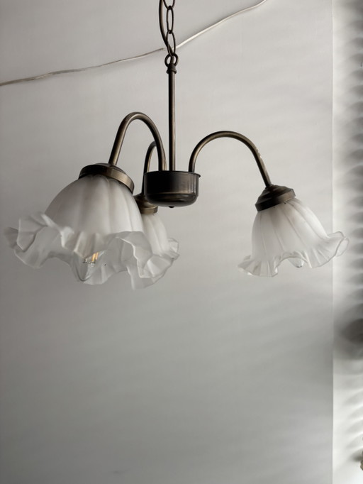 Klassieke luster met glazen tulpvormige melkglas kappen – kroonluchters, Metal (photo 2 of 6)