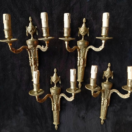 Image 1 of Bronze wall lights in the Louis XVI, Empire, and Neoclassical styles
