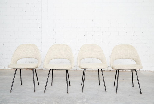 Nr. 72 Conferentiestoelen van Eero Saarinen voor Knoll, jaren 1950, set van 4 – eetkamerstoelen, Wool