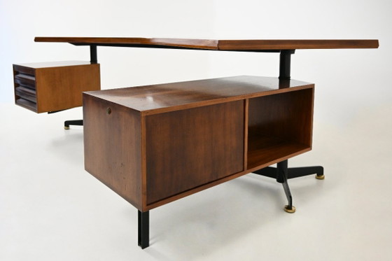 T96 Desk Boomerang by Osvaldo Borsani for Tecno, 1960s – Metal, Wood (photo 7 of 13)