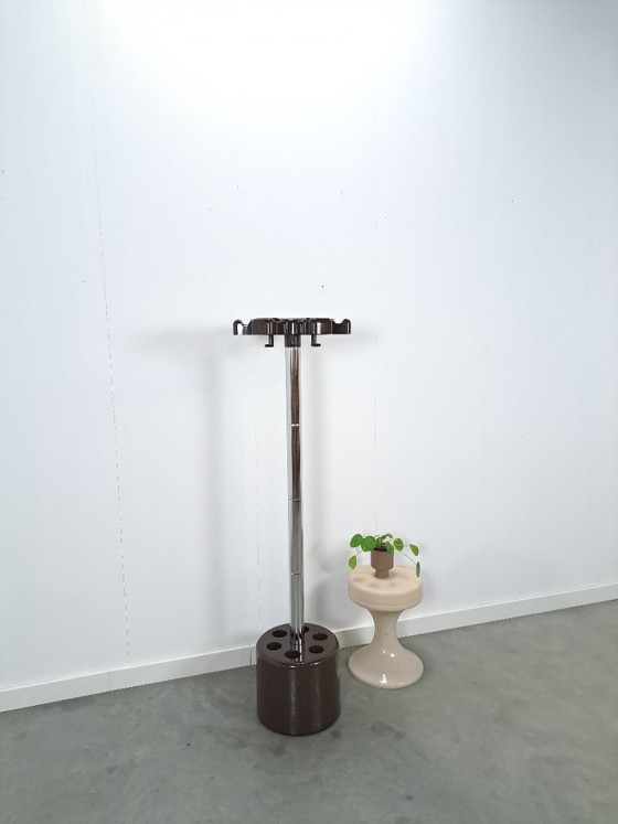 Image 1 of Porte-manteau Velca Legnano marron, modèle VIP, avec chrome et plastique