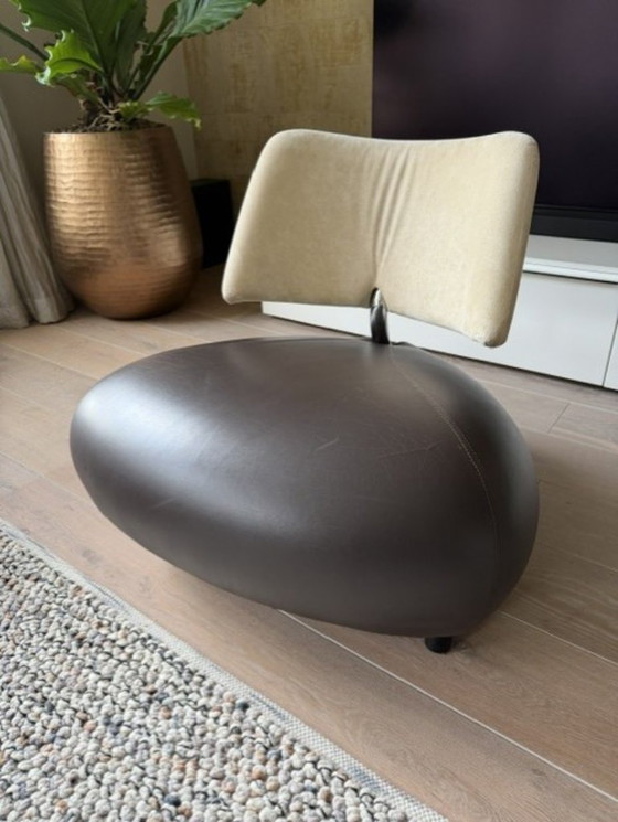 2x Pallone brown leather and cream alcantara – Leolux, Armchairs, Chrome (photo 3 of 7)