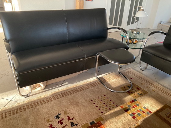 Image 1 of Due panche Gispen 444, un pouf e due tavolini Gispen GT425