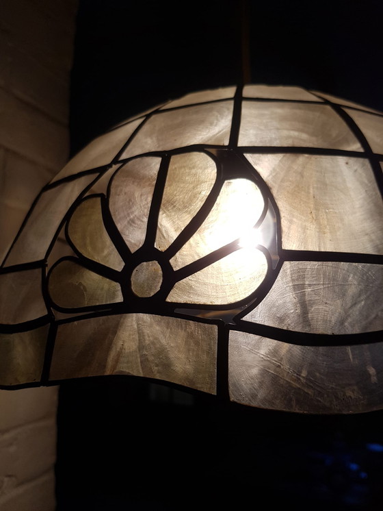 Image 1 of Lampada a sospensione in madreperla e ottone