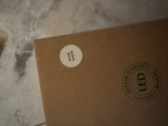 Image 1 of Umage Asteria Tischleuchte Perlweiß, neu aus der Verpackung