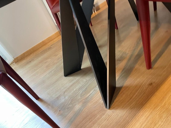 Roche Bobois Cigale – Tavolo 180 × 100 cm + 4 Sedie Sara; Design: Andrea Casati – Tavoli da pranzo, Leather (photo 6 of 11)