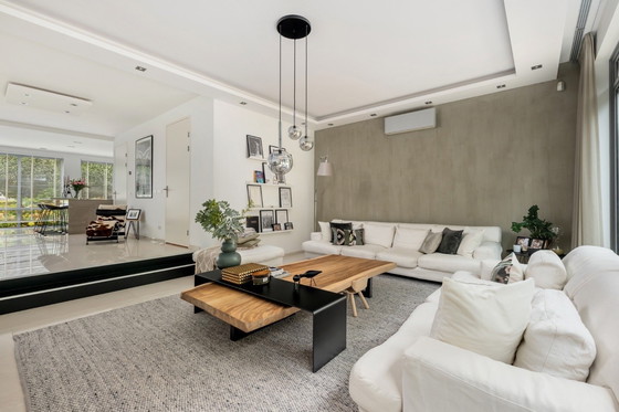 Image 1 of Linteloo Penthouse set bank, 2 sofa’s en een hocker