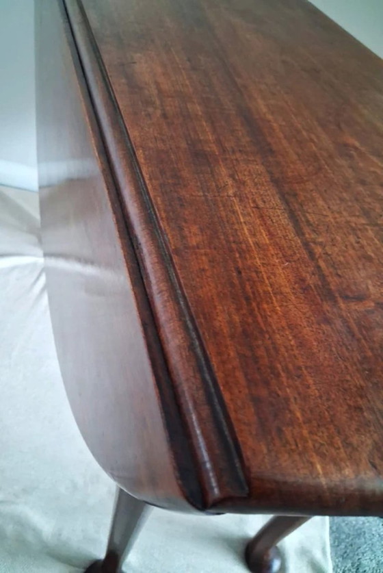 Image 1 of Authentic 18thc Georgian Oval Mahogany Gate-leg Drop-Leaf Dining Table / Pad Feet
