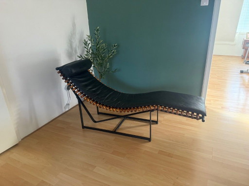 Bijzondere originele vintage Spine Back chaise longue, ontworpen door Peter Strassl in Duitsland in 1978. – chaises longue