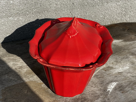 Image 1 of Grote rode keramische terrine jaren 50