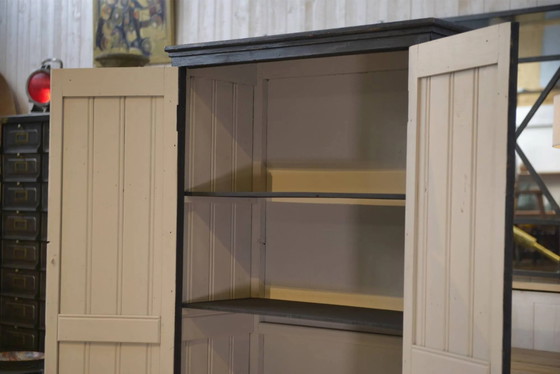 Distressed wardrobe from the 1950s. – Wood, Vintage (photo 12 of 15)