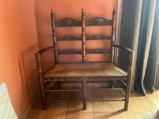 Image 1 of Banco antiguo de dos plazas trenzado de madera maciza tallada en madera frisia