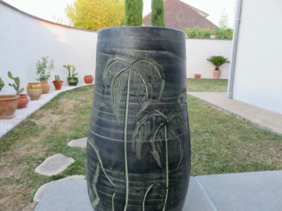 Image 1 of Important ceramic vase by Francisco Figueras, Catalonia, Spain