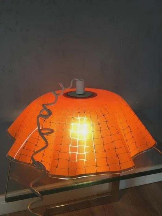 Polnische Deckenleuchte, orange handbemaltes Glas mit Wellenkante, 1970er-80er Jahre, Deckenleuchten (Foto 2 von 6)