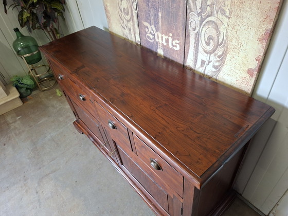 Sideboard aus Teakholz, Wandschrank. Konsolenmaße: 145 x 47 cm und 89 cm hoch. – Wood (photo 5 of 6)