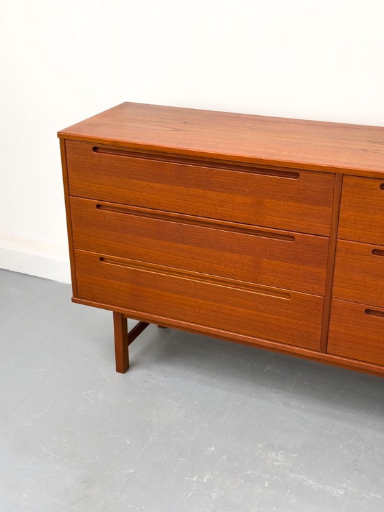 Large Teak Chest of Drawers from Tørring / HJN Møbelfabrik, 1960s – Sideboard, Wood (photo 4 of 25)