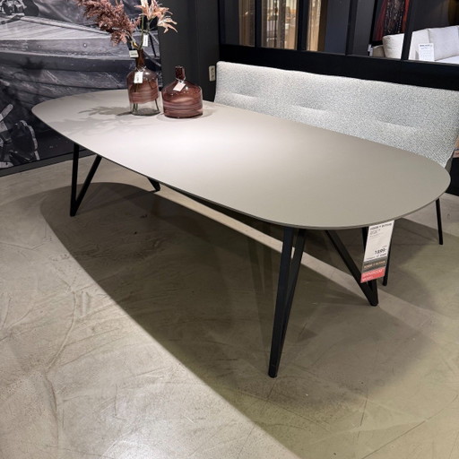DUTCHZ 110 - 260x105 - Gris barril – House Of Dutchz, eettafels