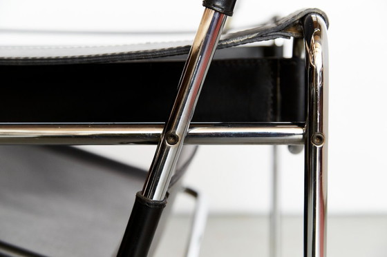 Image 1 of Poltrona club B3 "Wassily Chair" di Marcel Breuer per Knoll International