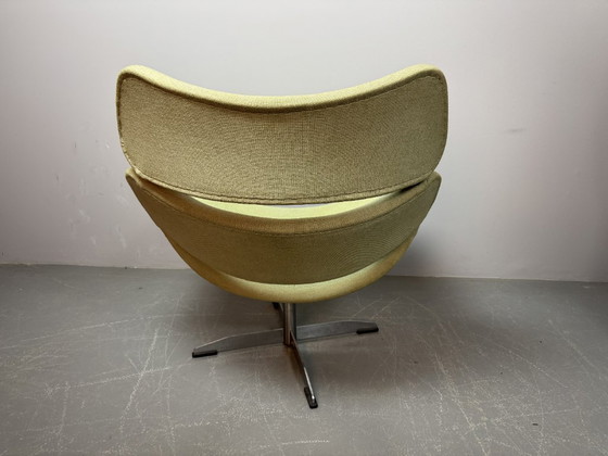 Image 1 of Mid-Century Spacious Easy Lounge Chair in Mint Green Fabric Upholstery and Aluminium Pedestal Designed by Enrico Walles.