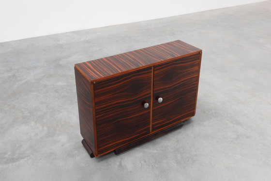 Image 1 of Seltener kleiner Art Deco Schrank mit schönem Holzmuster, Frankreich 1920er Jahre