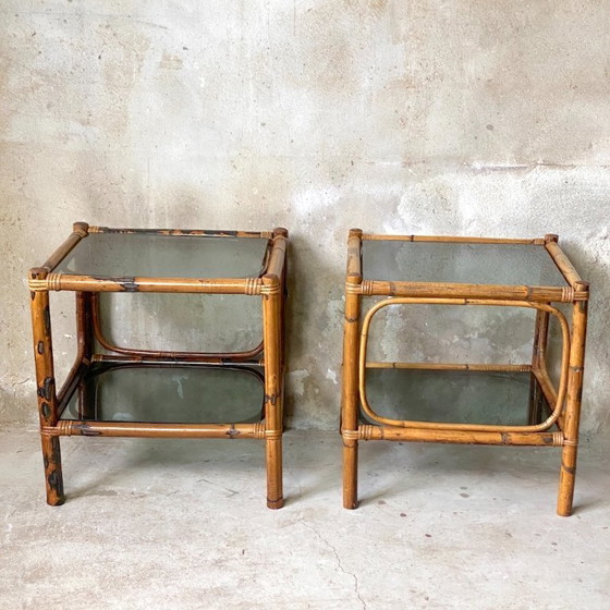 Image 1 of Paire de tables de chevets ou bouts de canapé en rotin vintage 1980's