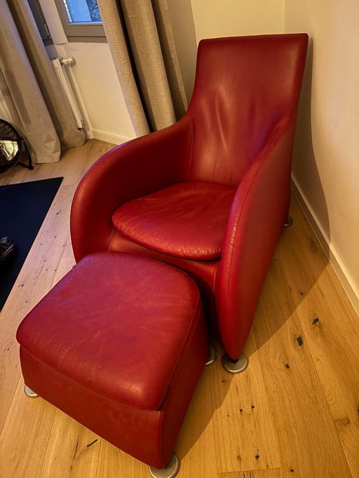 Montis Loge fauteuil met voetenbank van Gerard van den Berg + Montis kubik 2.5 seater sofa