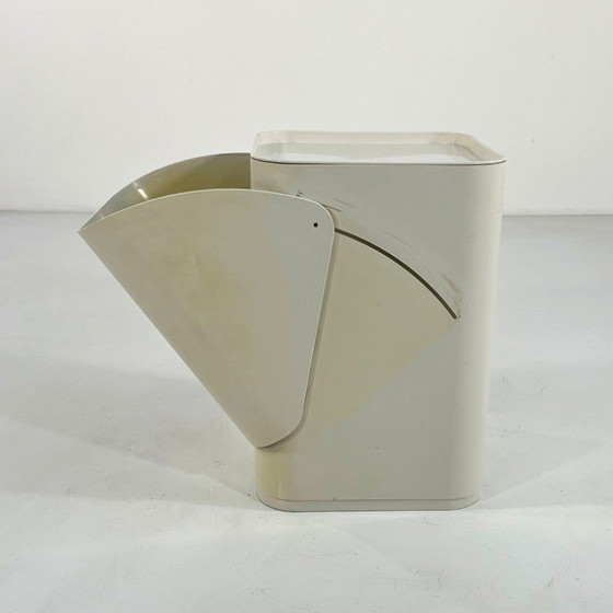 Image 1 of Cesto de ropa blanco de Anna Castelli para Kartell, años 70