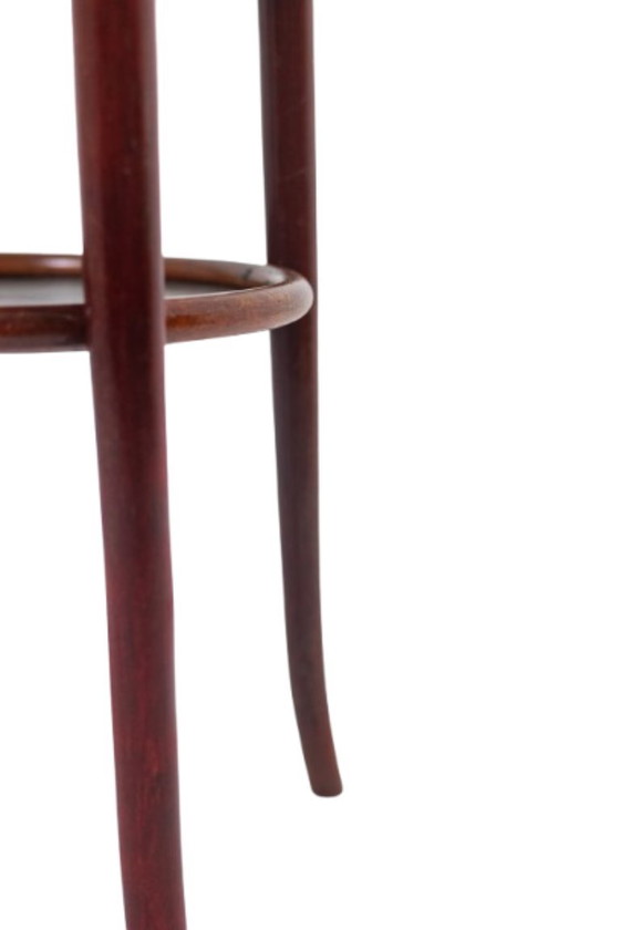 Thonet. Pair of two-tiered pedestal tables in stained beech. 1900s. – Side tables, Other (photo 17 of 18)