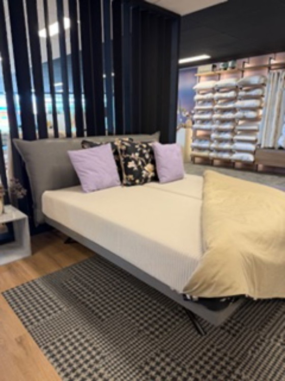 Image 1 of Boxspring Artemis